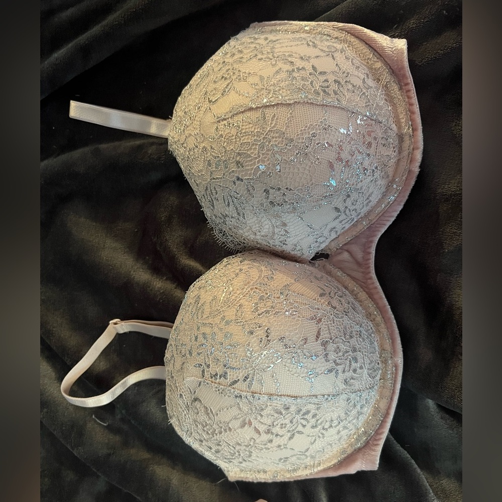 Victoria’s Secret bra